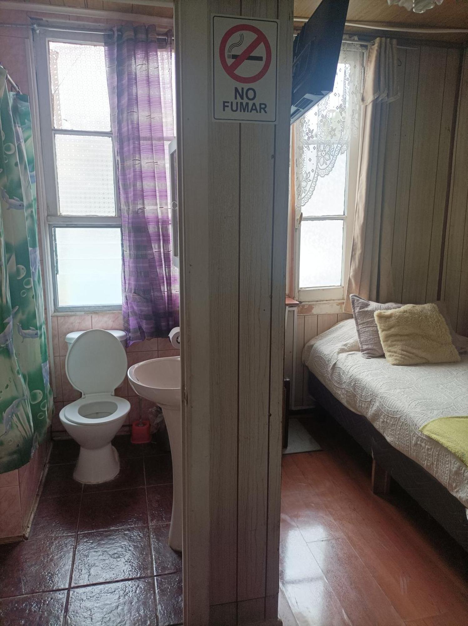 Alojamiento Familiar Rey Bed & Breakfast Punta Arenas Eksteriør bilde