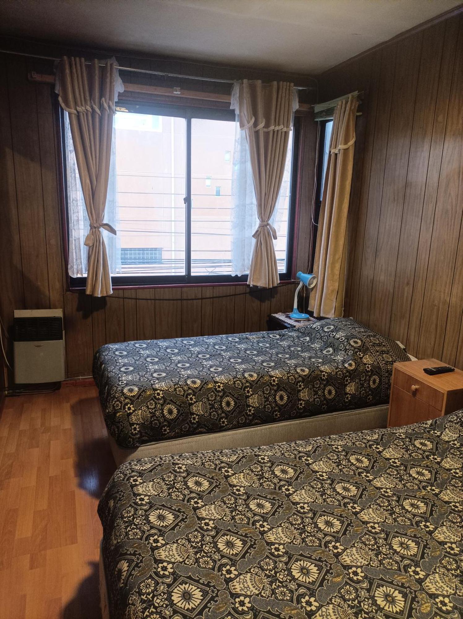 Alojamiento Familiar Rey Bed & Breakfast Punta Arenas Eksteriør bilde